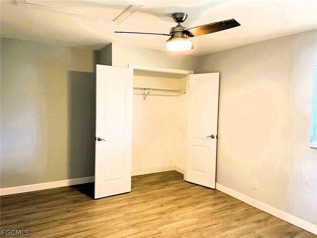 Photo - 638 SE 13th Ave