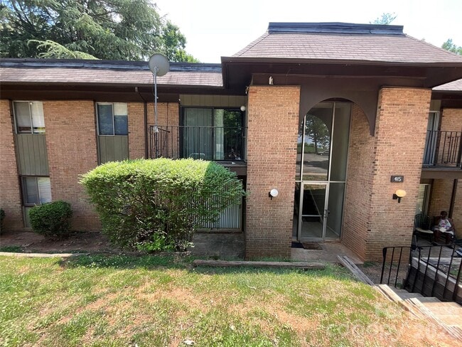 Building Photo - 415 Orchard Trace Ln Unit 2