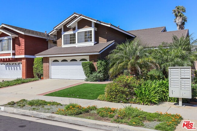 Photo - 6501 Bradley Pl