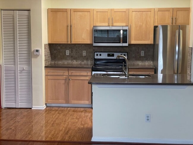 Photo - 14328 Fredricksburg Dr Unit 601