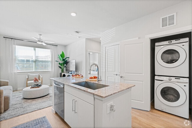 1BR, 1BA - 678SF - Kitchen