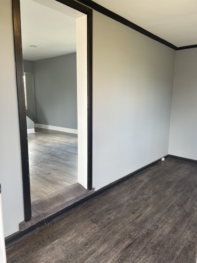 Photo - 2132 Durham Rd