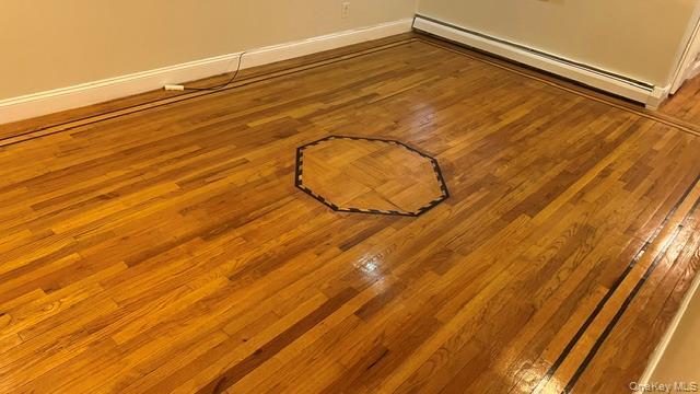 Photo - 1138 E 84th St