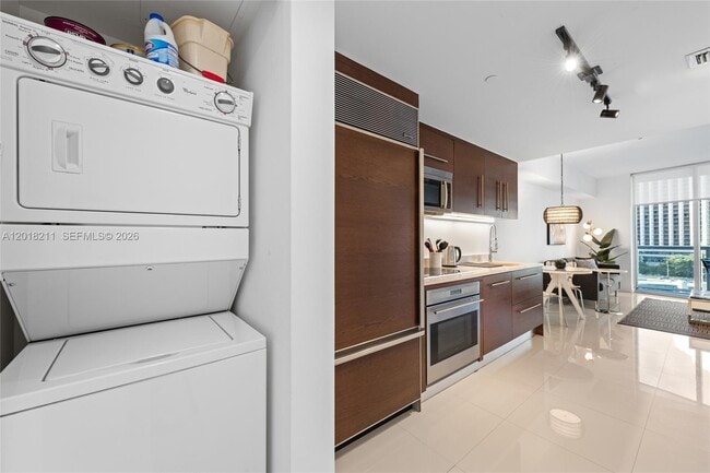 Photo - 465 Brickell Ave Unit 904