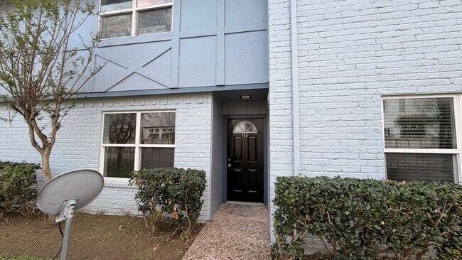 Photo - 1701 Upland Dr Unit 114