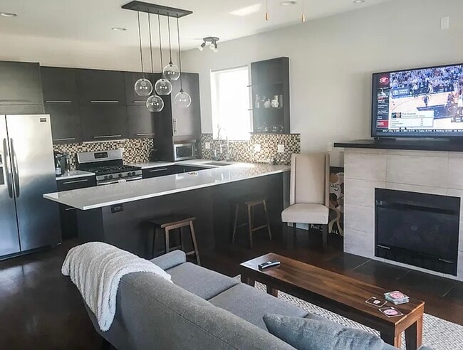 Photo - 1916 N Kedzie Ave Unidad 1R