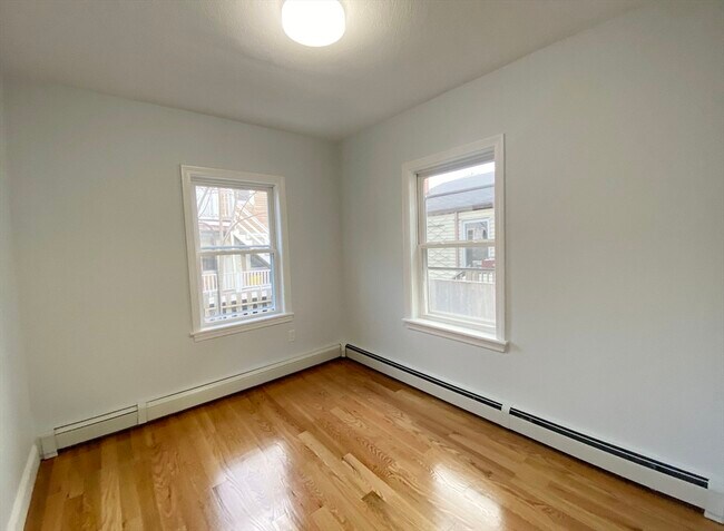 Photo - 7 Sumner Pl Apartment Unit 1