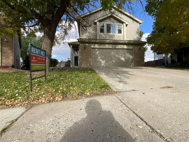 4 Bedroom Home Available Near Stetson Hill... - 4 Bedroom Home Available Near Stetson Hill...