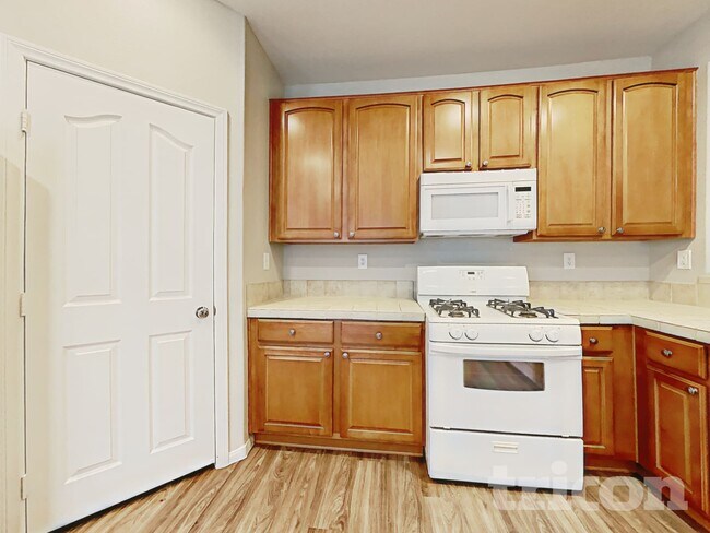 Photo - 982 Eureka Dunes Ave