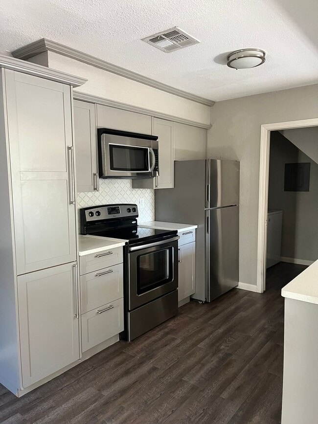 Photo - 5616 Emerald Forest Dr