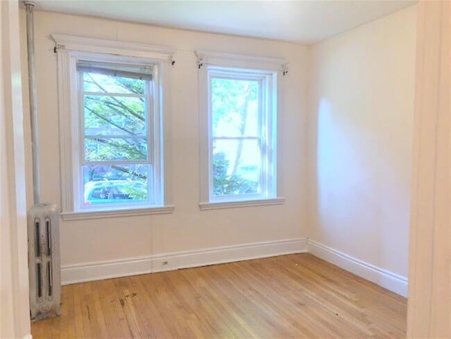 Photo - 90 Kirkland St Unidad 1