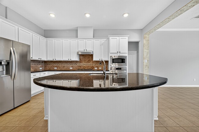 Building Photo - 26847 Trinity Trail