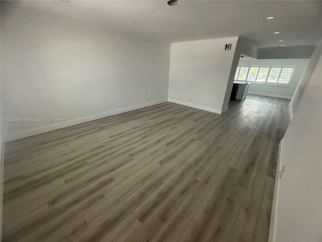 Photo - 1115 SW 12th Ct Unit 1-2