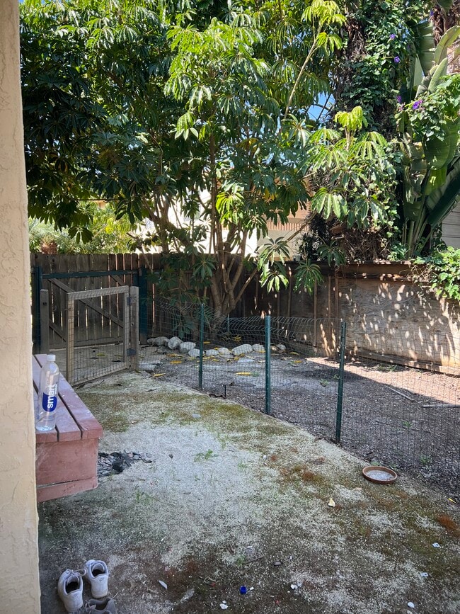 120 Avenida Las Brisas Unit B