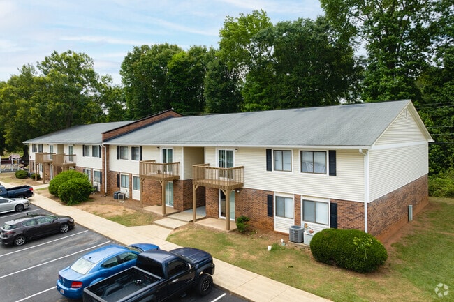 Exterior - The Reserve