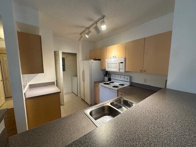 Photo - 7980 N Nob Hill Rd Unit 202