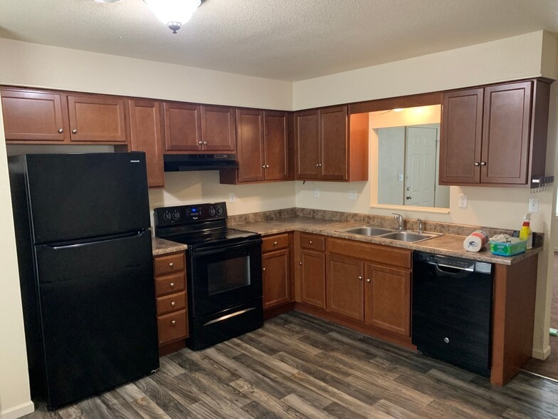 4907 Scruggs Station Rd