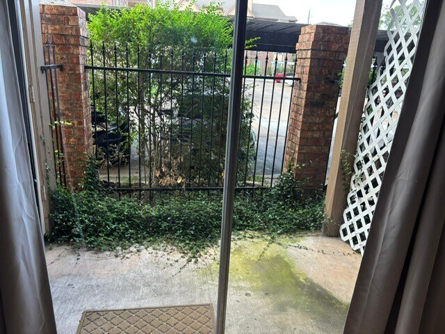 Photo - 2121 Hepburn St Unit 707