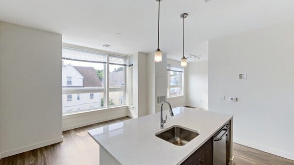 Photo - 180 Eastern Ave