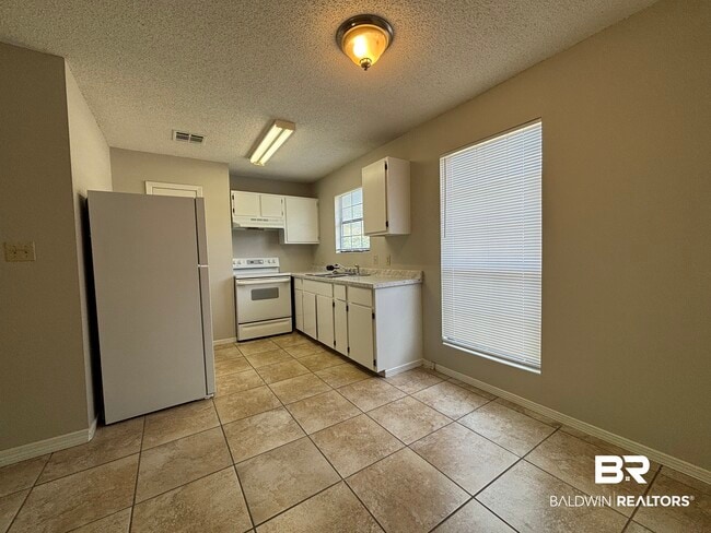 6387 Schoel Ln
