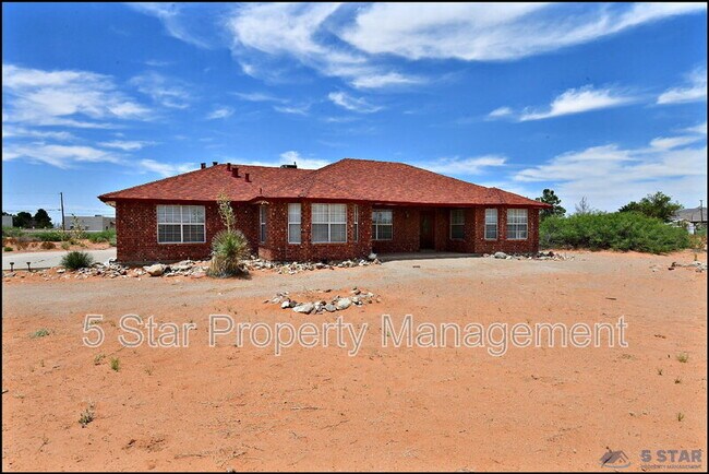 Building Photo - 14101 Koshare Ct