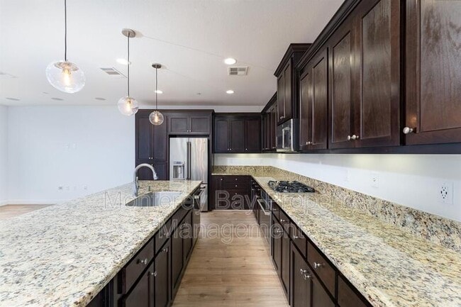 Photo - 250 Boardwalk Ave