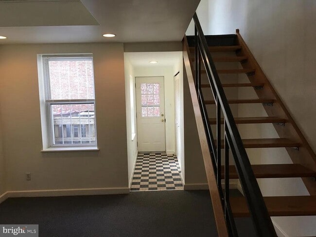 Photo - 702 N 2nd St