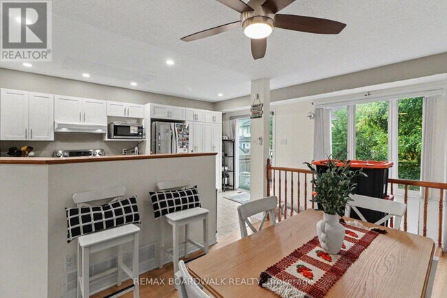 Photo - 509 Lawler Crescent
