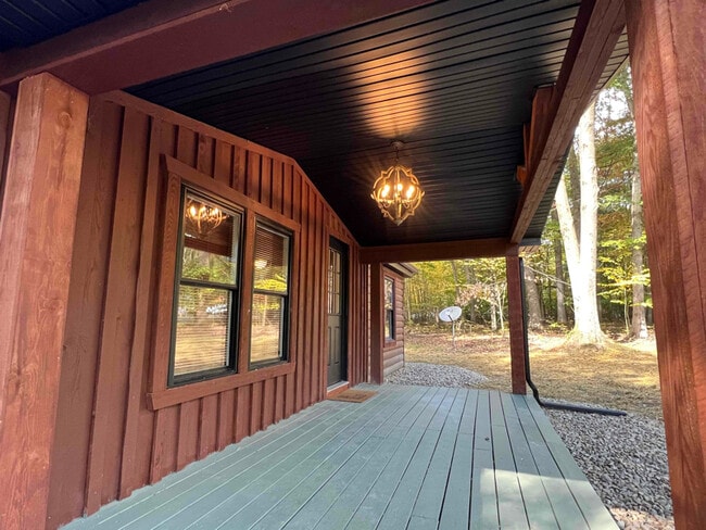 Photo - 116 Oak Grove Cir