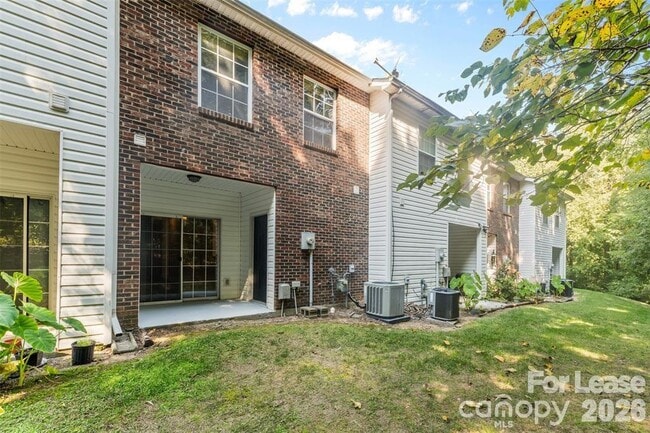 Photo - 2472 Ryerson Ct