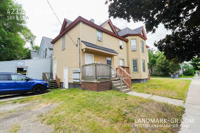 Building Photo - 423 8th St NW Unit 3 Rental