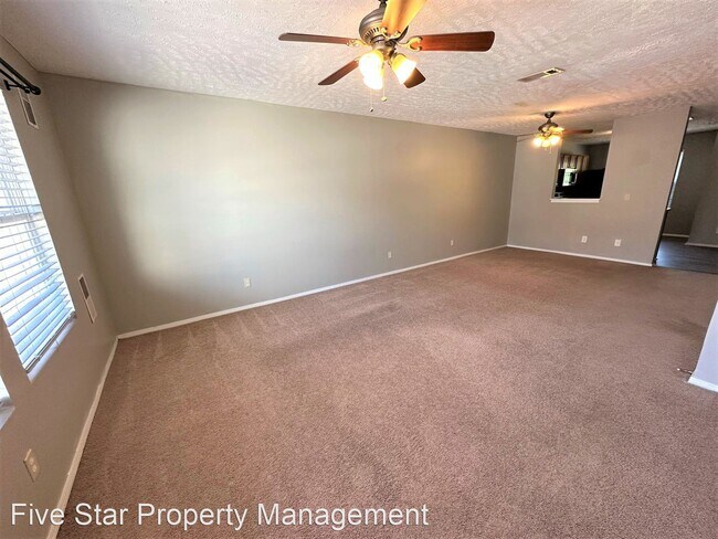 Photo - 2 br, 2.5 bath House - 1008 Halifax Lane