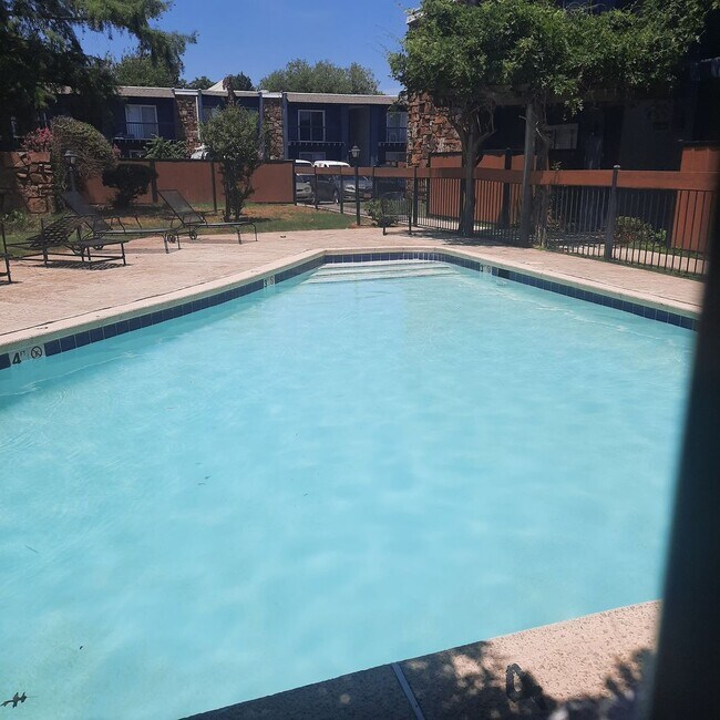 Photo - 5941 E 33rd Ct Unit 5941