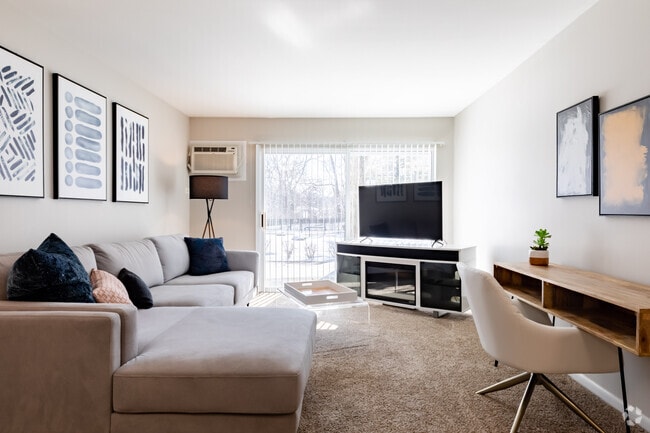 1BR, 1BA - Living