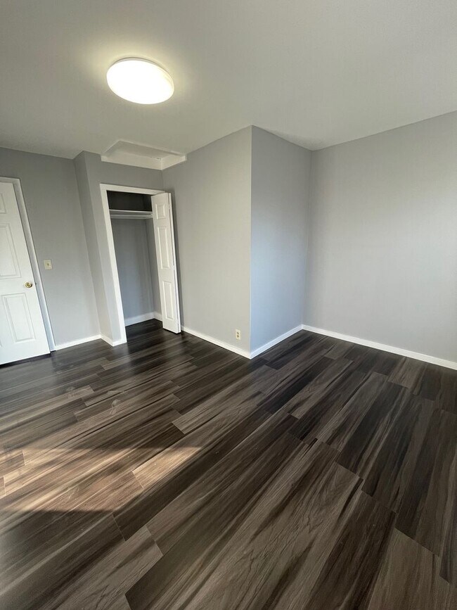 Photo - 68 Hasbrouck St Unit 3
