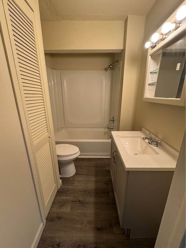 Photo - 1216 14th St NW