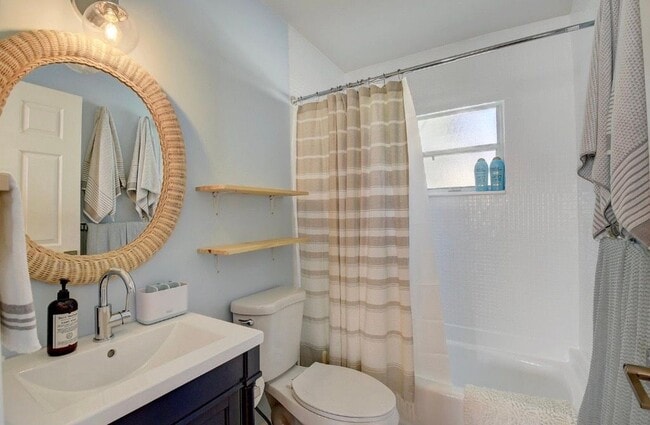 Photo - 212 SW 1st Ave
