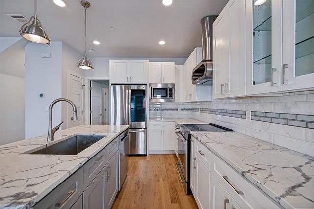 Photo - 2318 Stutz Dr