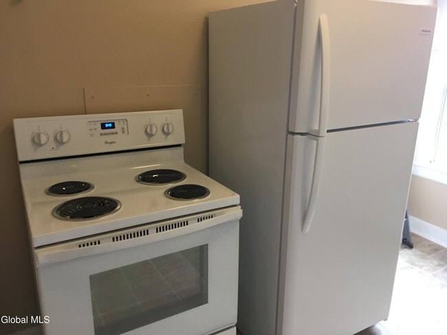 Photo - 13 W Van Vechten St Unit 2