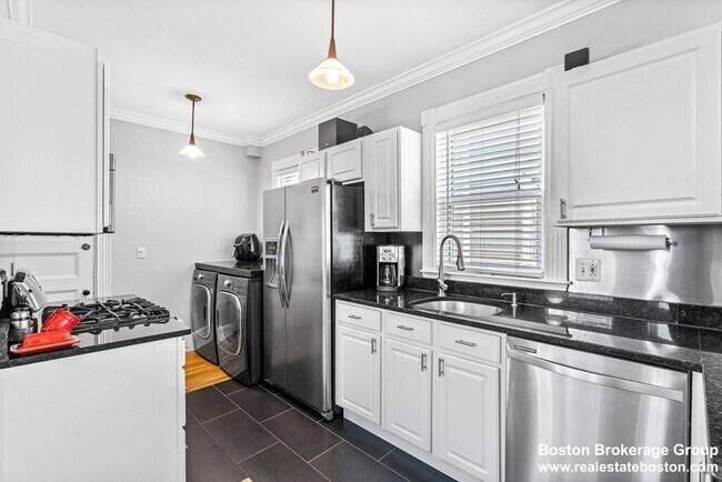 Photo - 773 Columbia Rd Unit 3