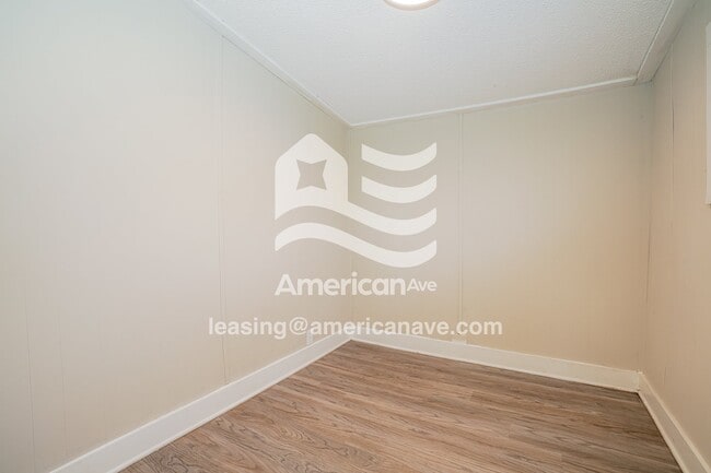 Photo - 5505 Court J