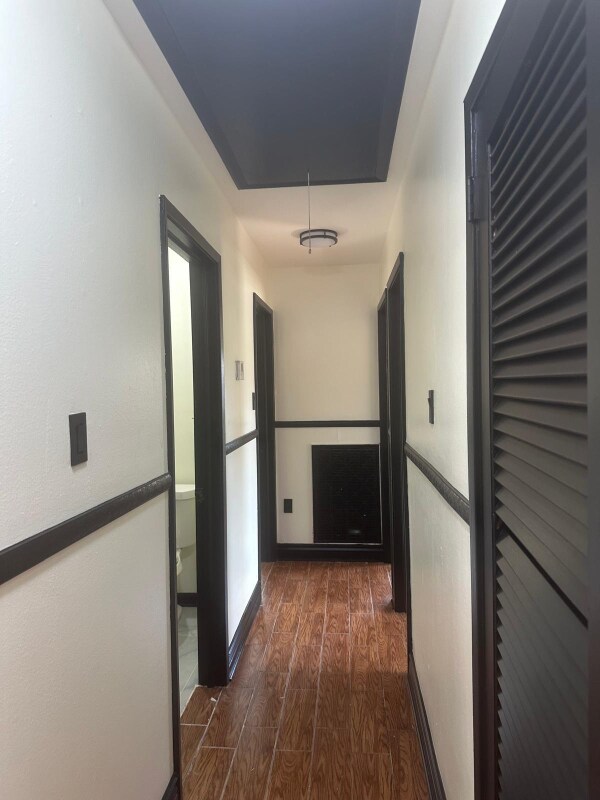 Photo - 1900 River Oaks Dr