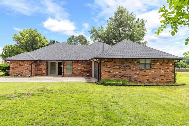 Photo - 57 Serenada Ln