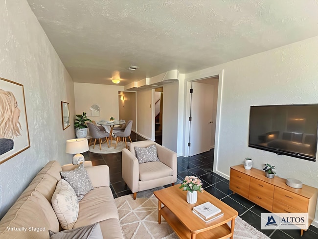 Building Photo - Cozy Garden level 2 bed 1 bath near Centra... Rental