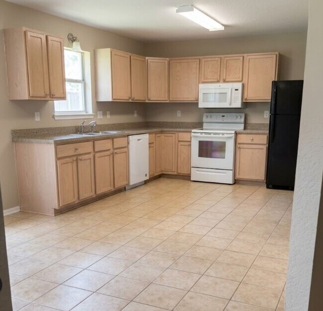 Photo - AVAILABLE 4/15/26 ; APPLY TODAY AT OUR WEBSITE!!!