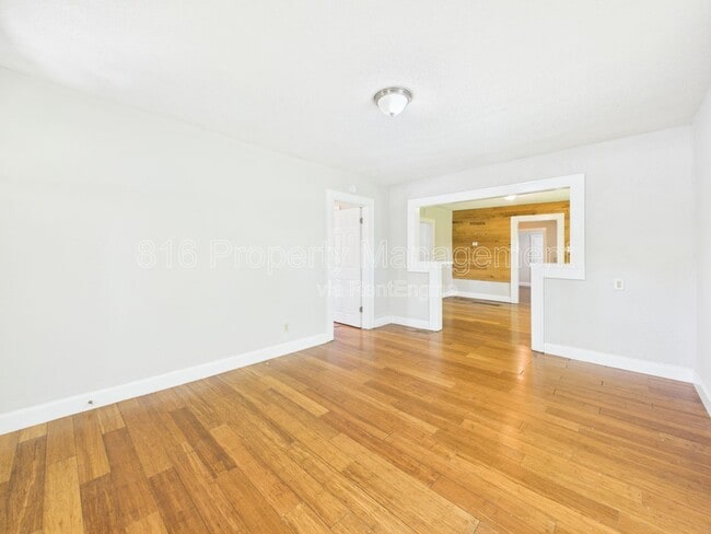 Photo - 1875 S Coy St