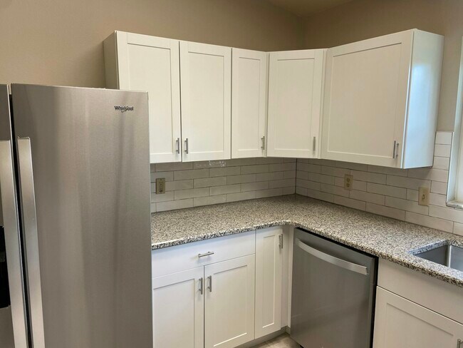 Photo - 1005 Goshen Rd