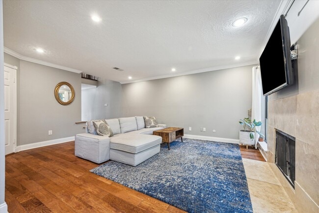 Photo - 2107 Morgan St