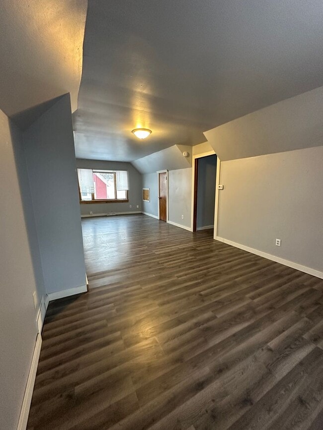 Photo - 1019 E Grand Ave Unit Apt 2