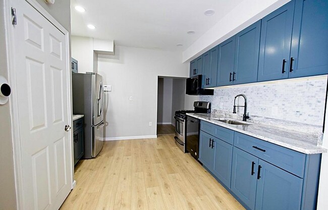 Building Photo - 1961 N Croskey St